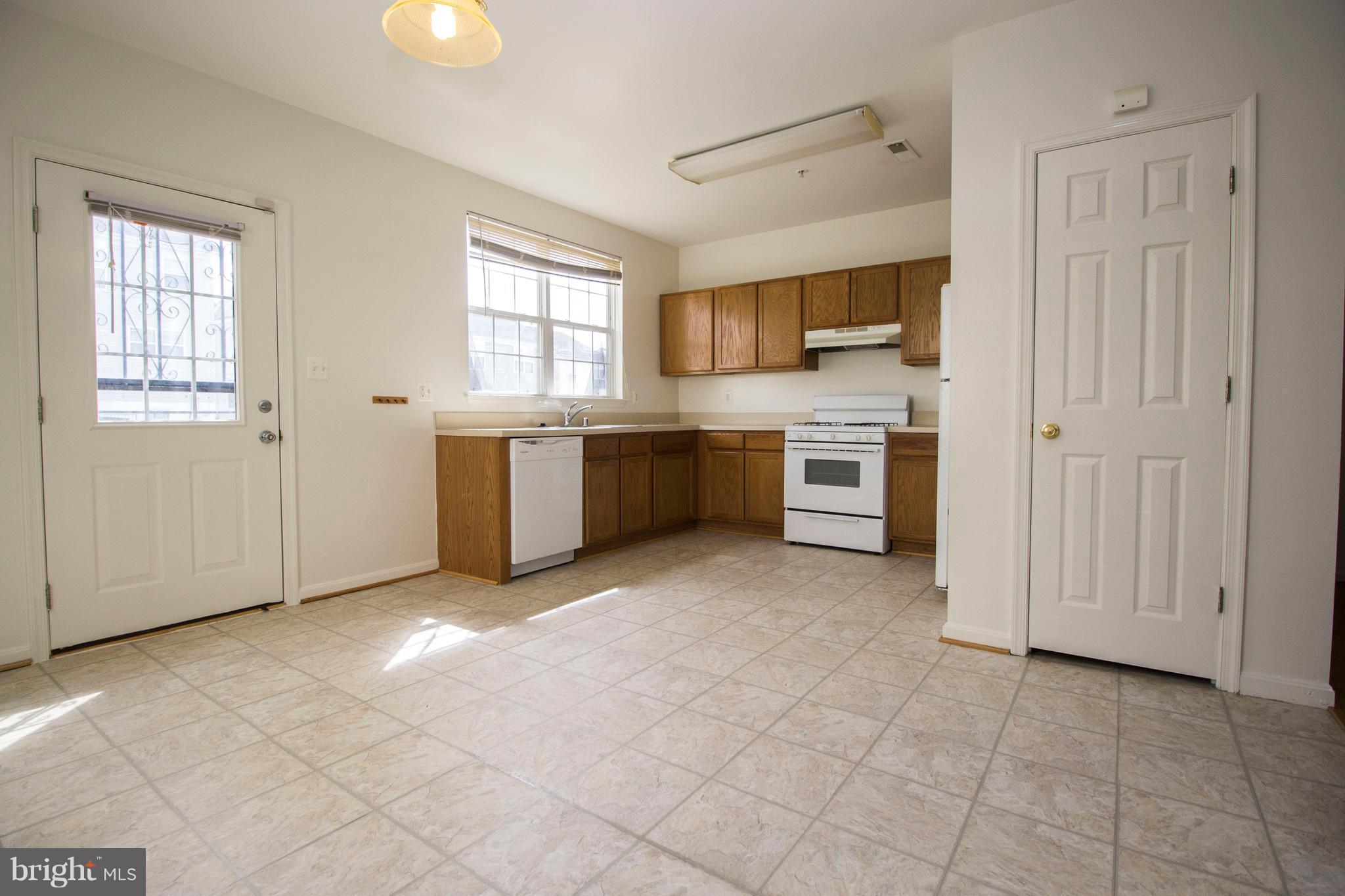 1847 Tubman Road Southeast Washington, DC 20020 - Photo 3 of 20 Kitchen
