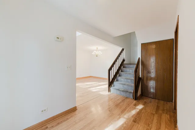 $360,000 | 122 Brittany Drive, Streamwood, IL 60107