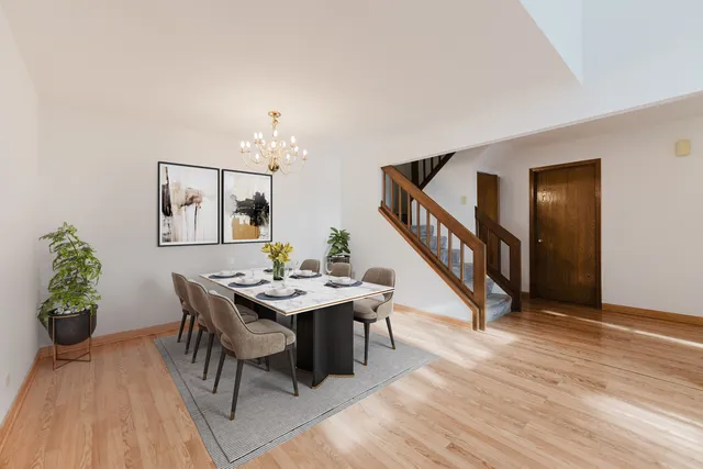 $360,000 | 122 Brittany Drive, Streamwood, IL 60107