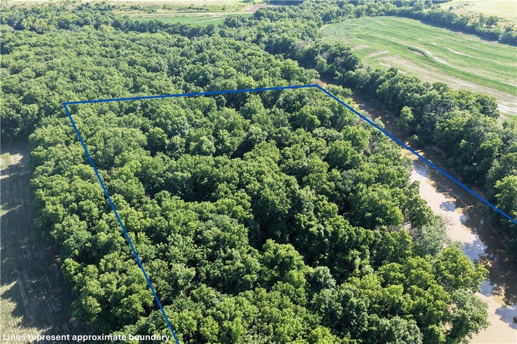 1300 Mead Road Fredonia, KS 66736 - Photo 2 of 14