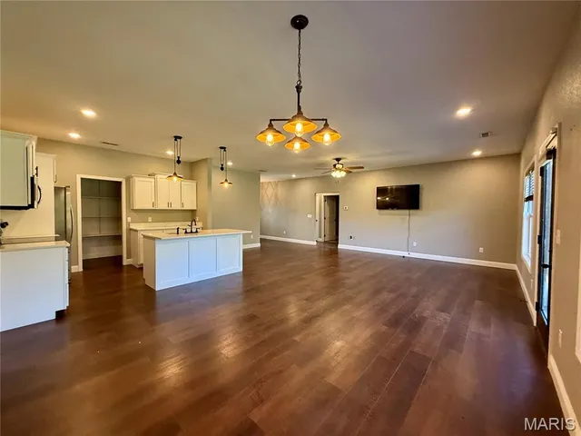 $299,900 | 125 Lanee Lane, Poplar Bluff, MO 63901