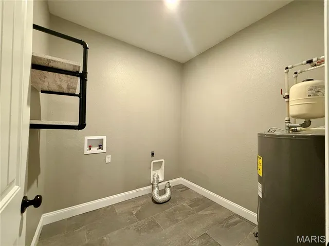 $299,900 | 125 Lanee Lane, Poplar Bluff, MO 63901