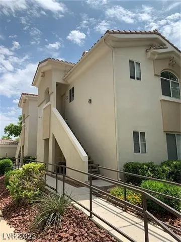 $1,560 | 1311 Red Gable Lane, Unit 201, Las Vegas, NV 89144