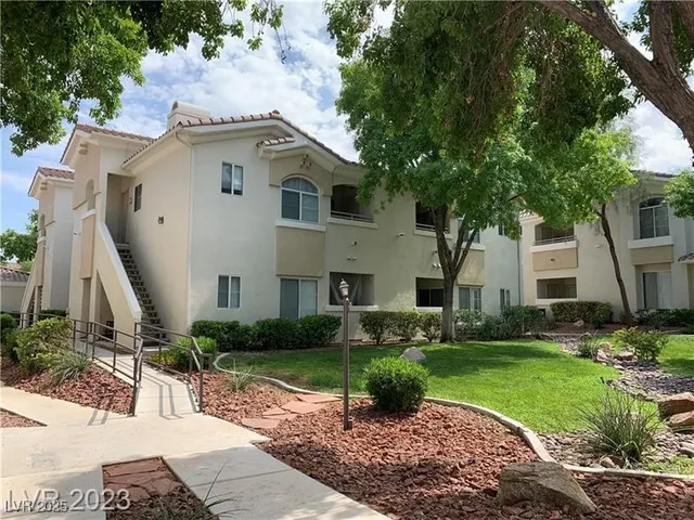 $1,560 | 1311 Red Gable Lane, Unit 201, Las Vegas, NV 89144