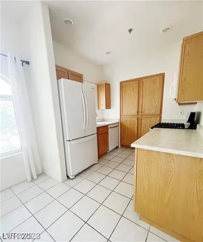 $1,560 | 1311 Red Gable Lane, Unit 201, Las Vegas, NV 89144