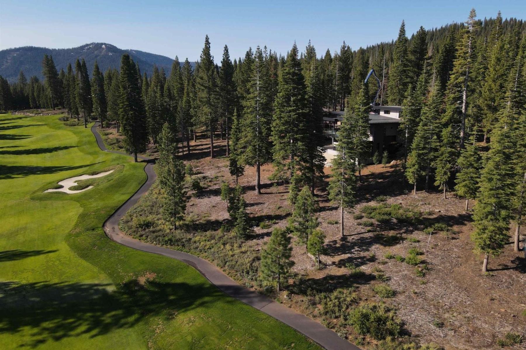 9247 Brae Court Truckee, CA 96161 - Photo 10 of 16 a view of a golf club with a yard