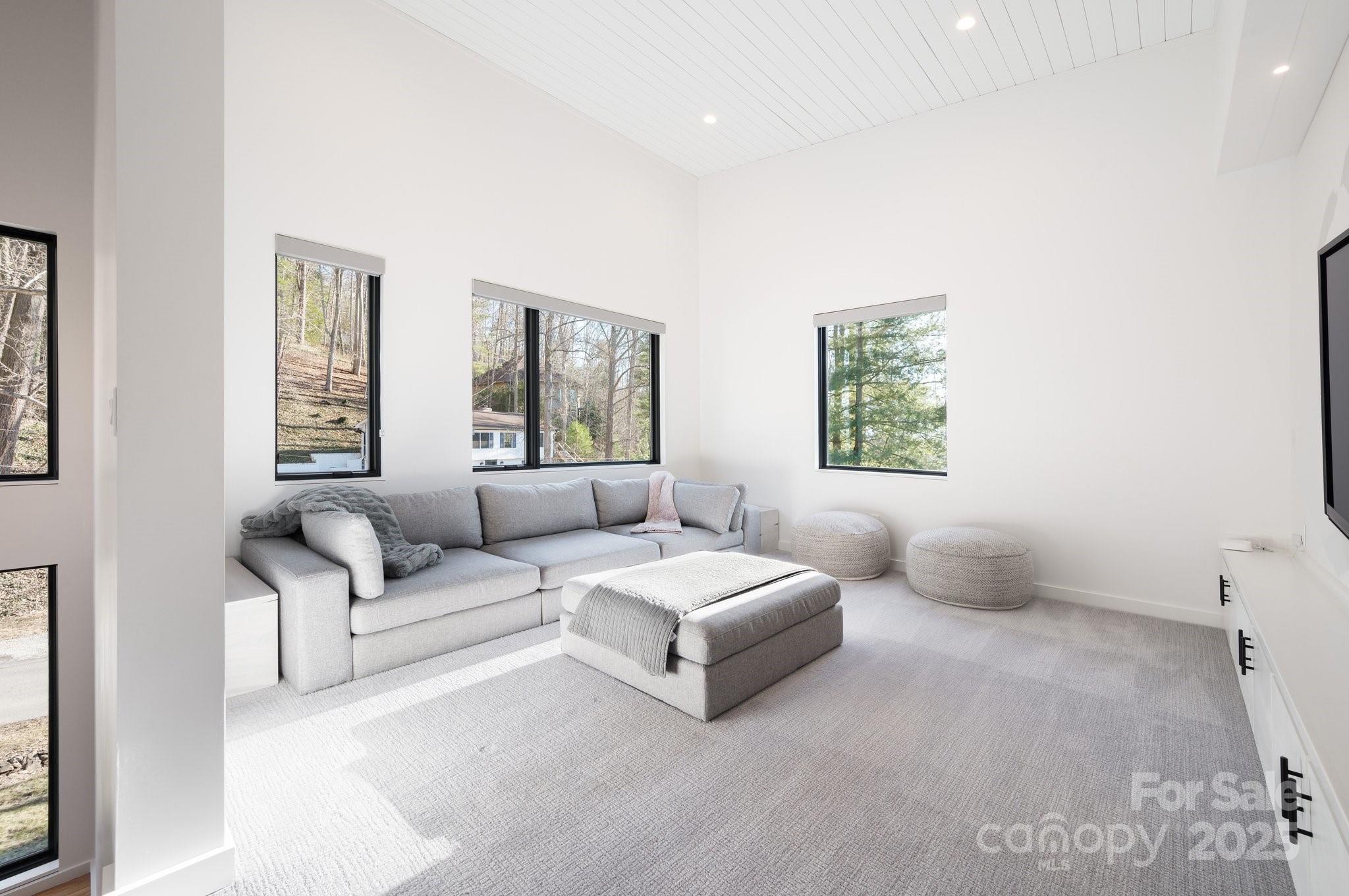 22 Innsbrook Road Asheville, NC 28804 - Photo 23 of 41 Gallery Image 23