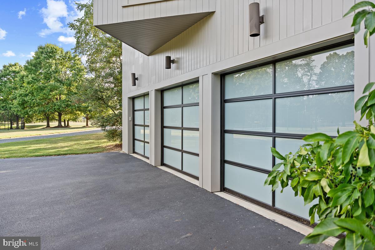 27772 Sharp Road Easton, MD 21601 - Photo 47 of 86 3-Car Garage