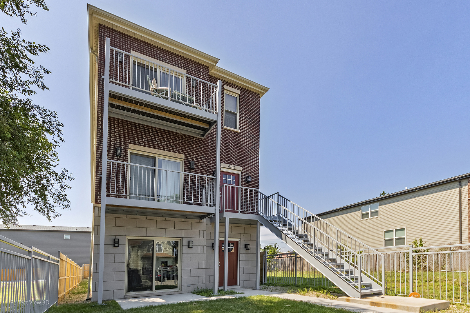 4552 South Evans Avenue, Unit 2 Chicago, IL 60653 - Photo 2 of 18