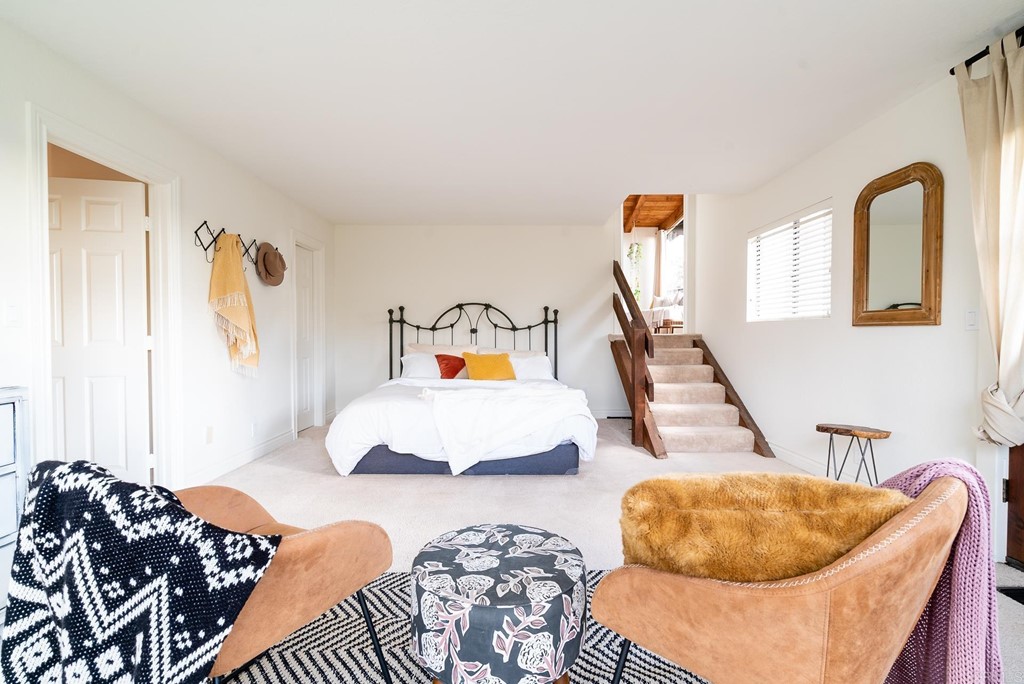 3342 White Hawk Road Escondido, CA 92027 - Photo 24 of 63 a bedroom with two beds and painting on the wall