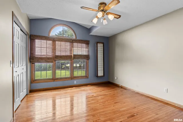 $384,900 | 184 Cravens Road, Springfield, IL 62712