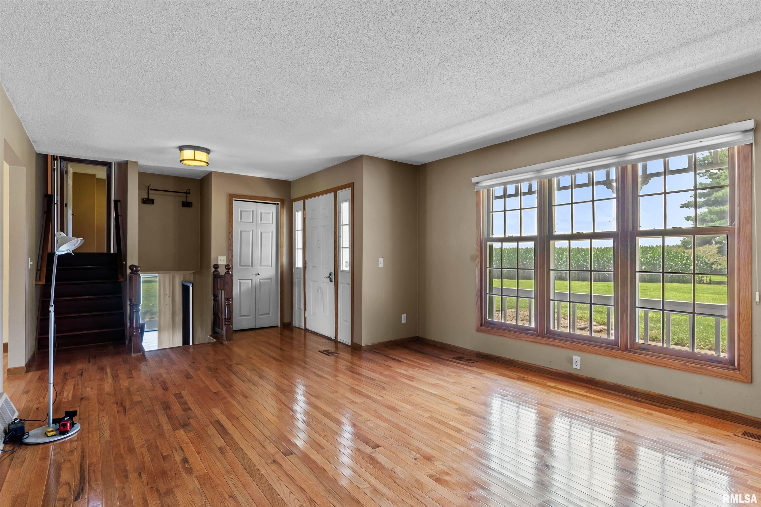 184 Cravens Road Springfield, IL 62712 - Photo 4 of 62