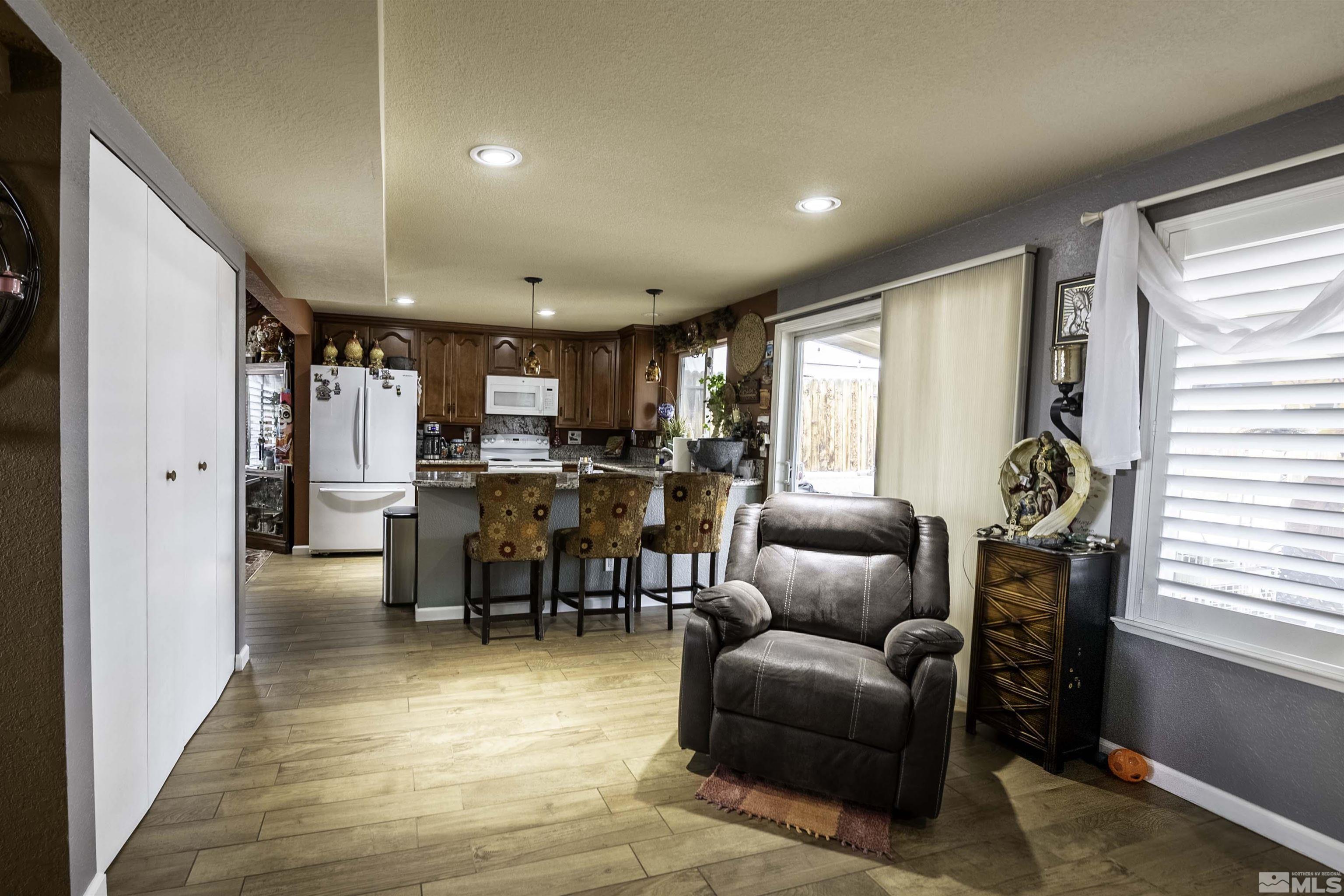 7065 Freedom Drive Sparks, NV 89436 - Photo 5 of 27 Photo 5