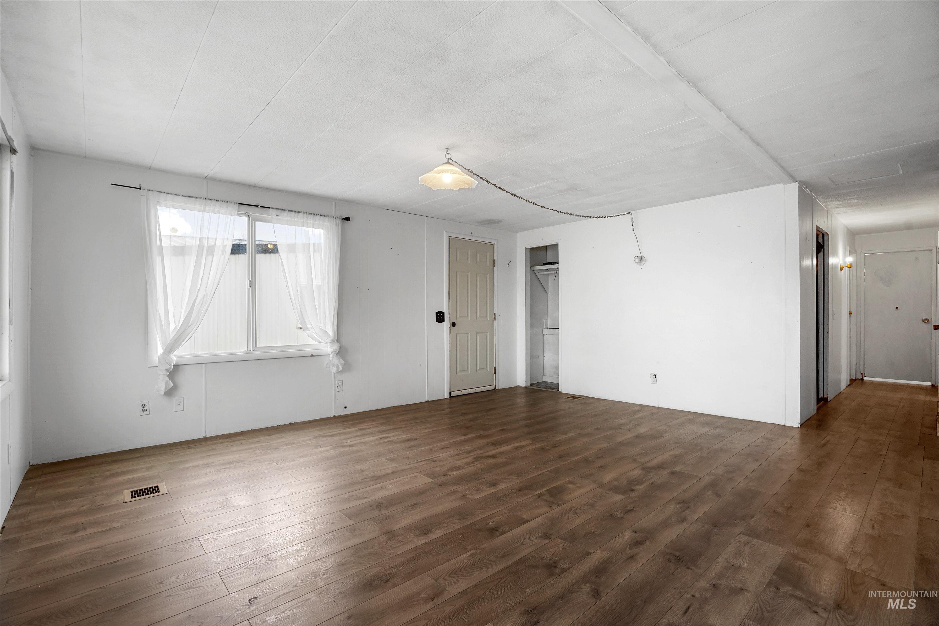 757 Normal Avenue, Unit C6 Burley, ID 83318 - Photo 2 of 12