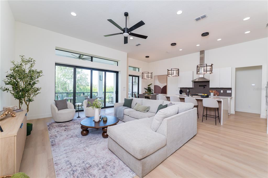 901 Eagle Lane Apollo Beach, FL 33572 - Photo 3 of 18