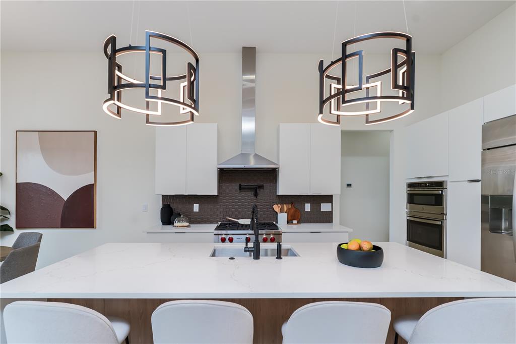 901 Eagle Lane Apollo Beach, FL 33572 - Photo 5 of 18