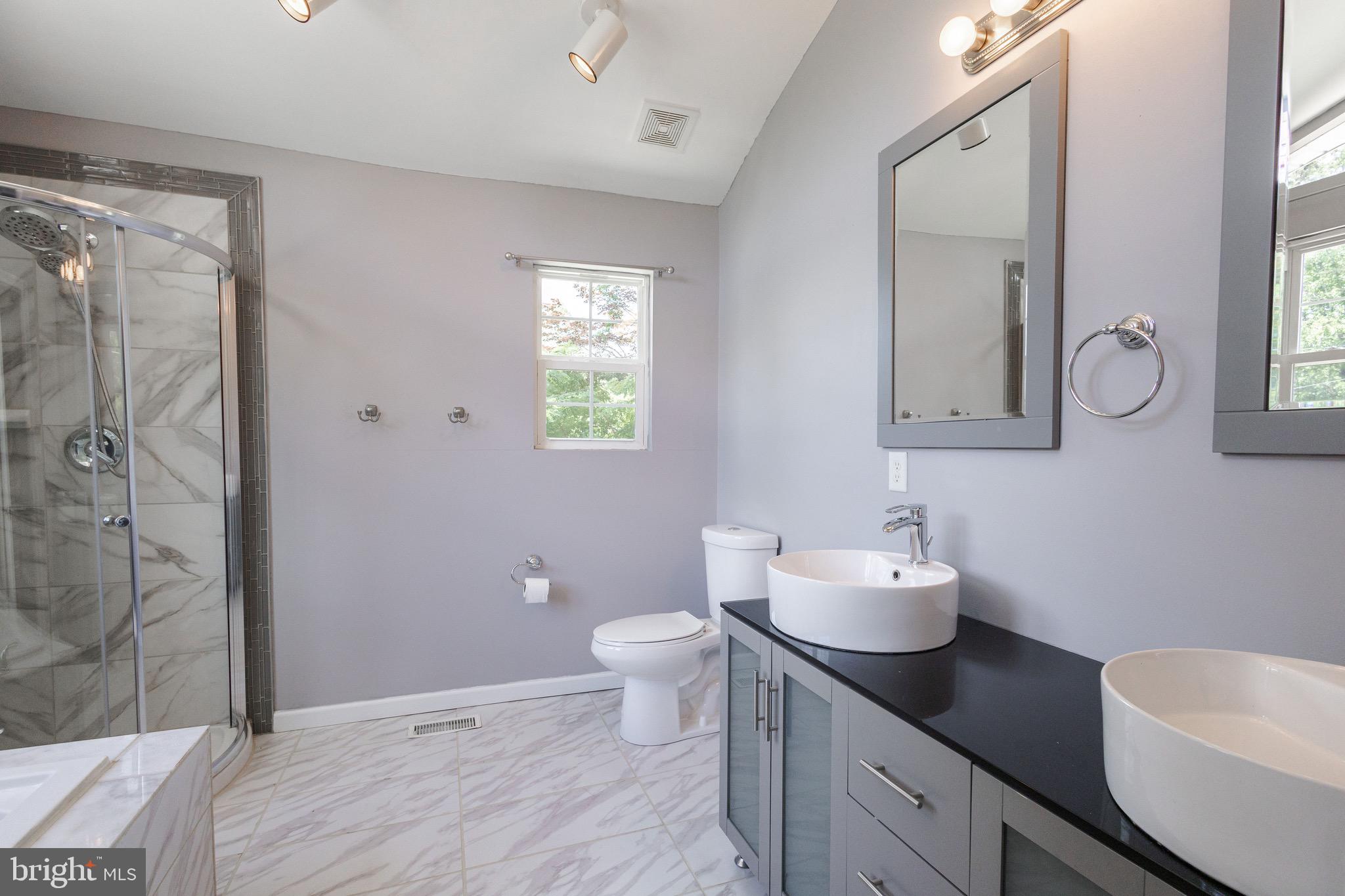 42205 Ridge Road Mechanicsville, MD 20659 - Photo 38 of 59 Master bath