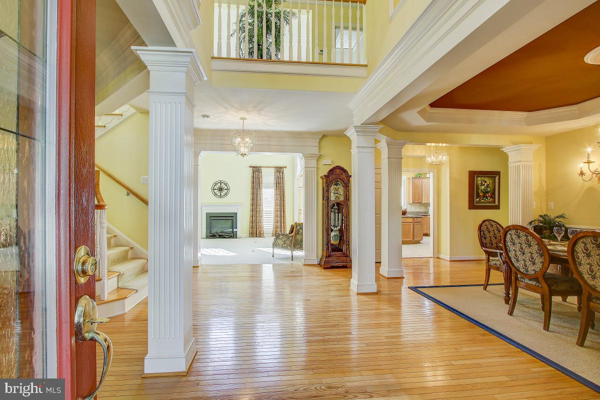6 Glen Eagles Court Silver Spring, MD 20906 - Photo 3 of 47 Beautiful Two Story Foyer with Hardwood Floors