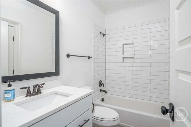 $1,850,000 | 5 Clairborn Retreat, Savannah, GA 31411