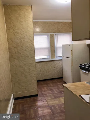 $950 | 819 East Allegheny Avenue, Philadelphia, PA 19134