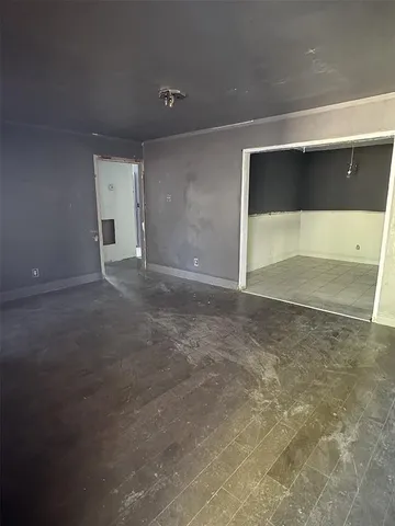 a view of empty room