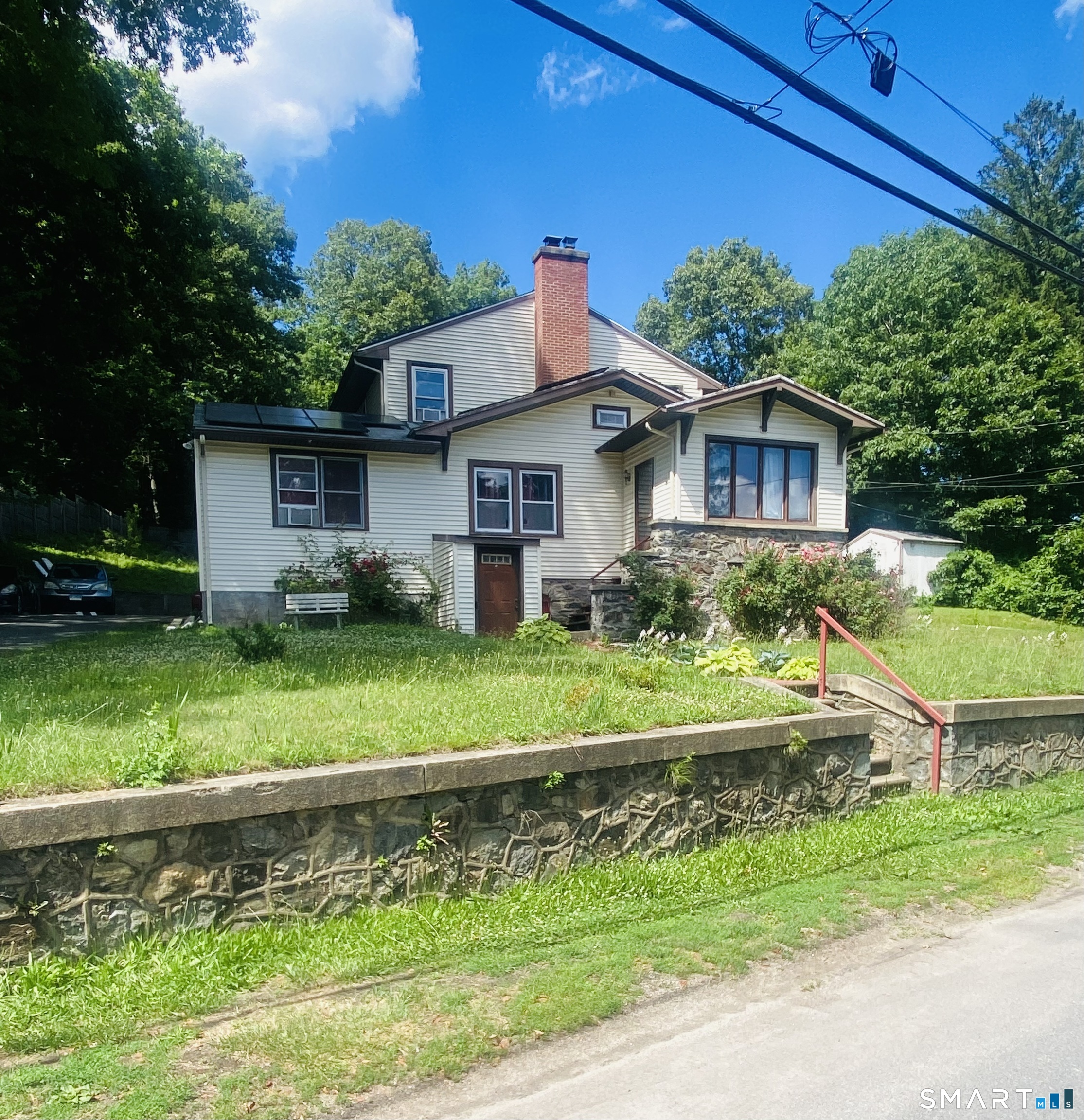 152 Delaware Avenue Waterbury, CT 06708 - Photo 4 of 40