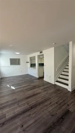$2,500 | 375 Northwest 85th Place, Unit 1904, Miami, FL 33126