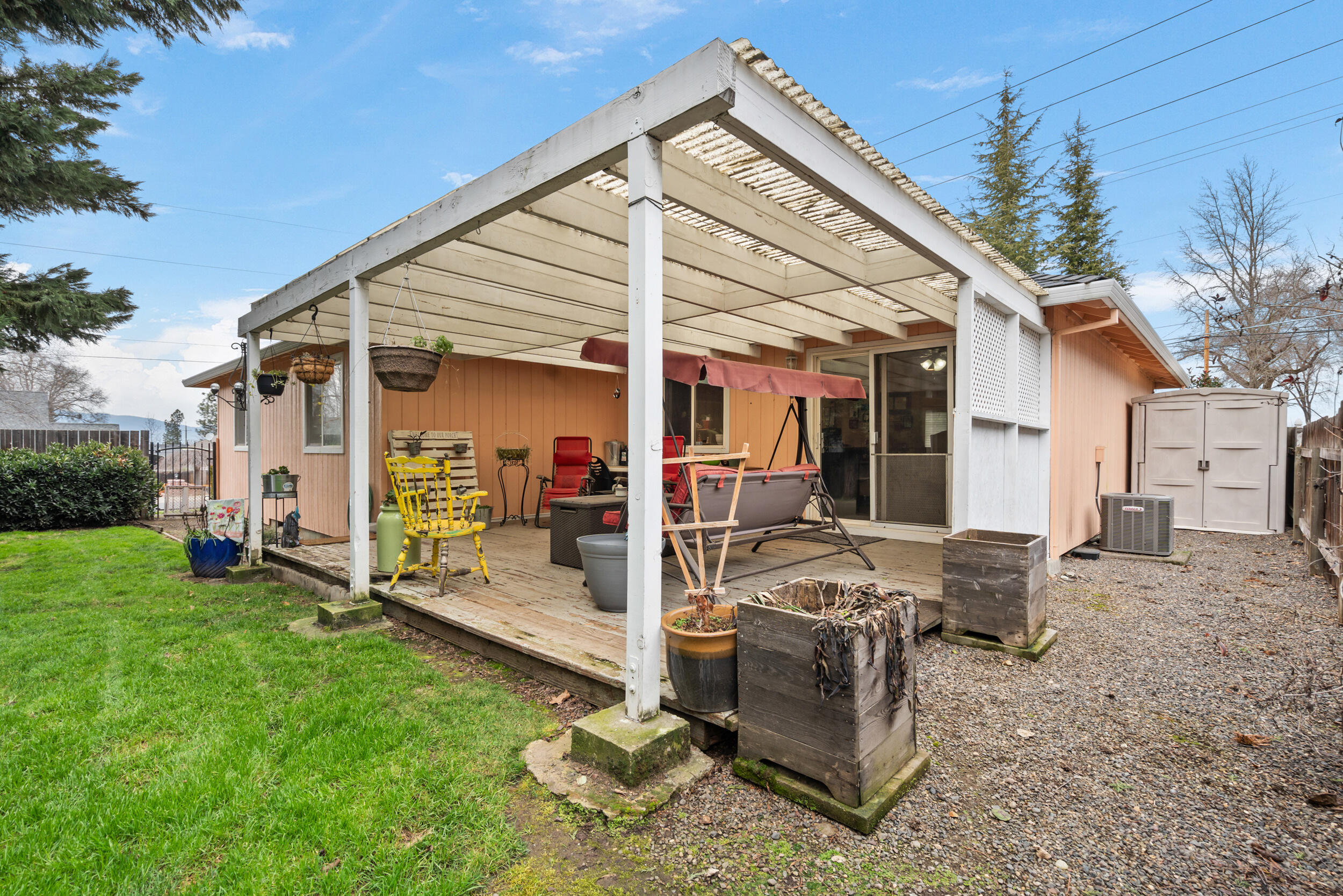 3402 Lone Pine Road Medford, OR 97504 - Photo 22 of 38 19_3402 lone pine rd, medford-18