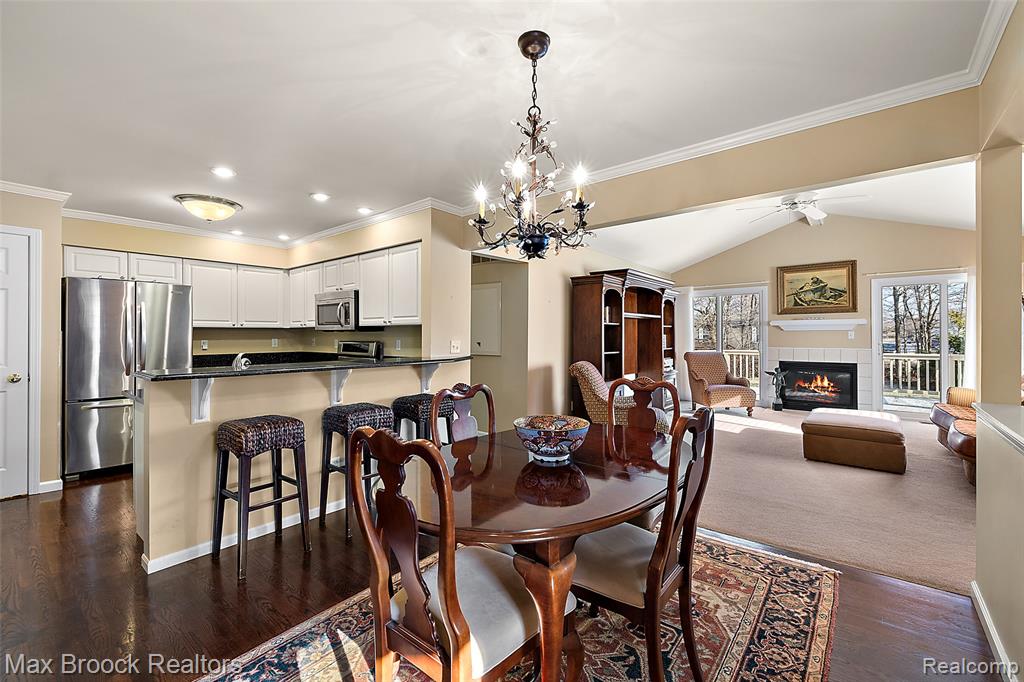 46784 Country Lane Macomb, MI 48044 - Photo 8 of 29