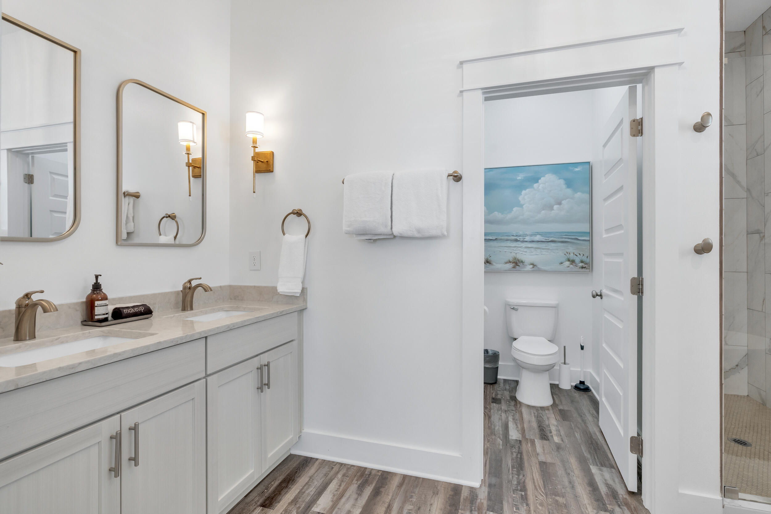 88 Pompano Street Destin, FL 32541 - Photo 13 of 109 En suite Primary Bathroom