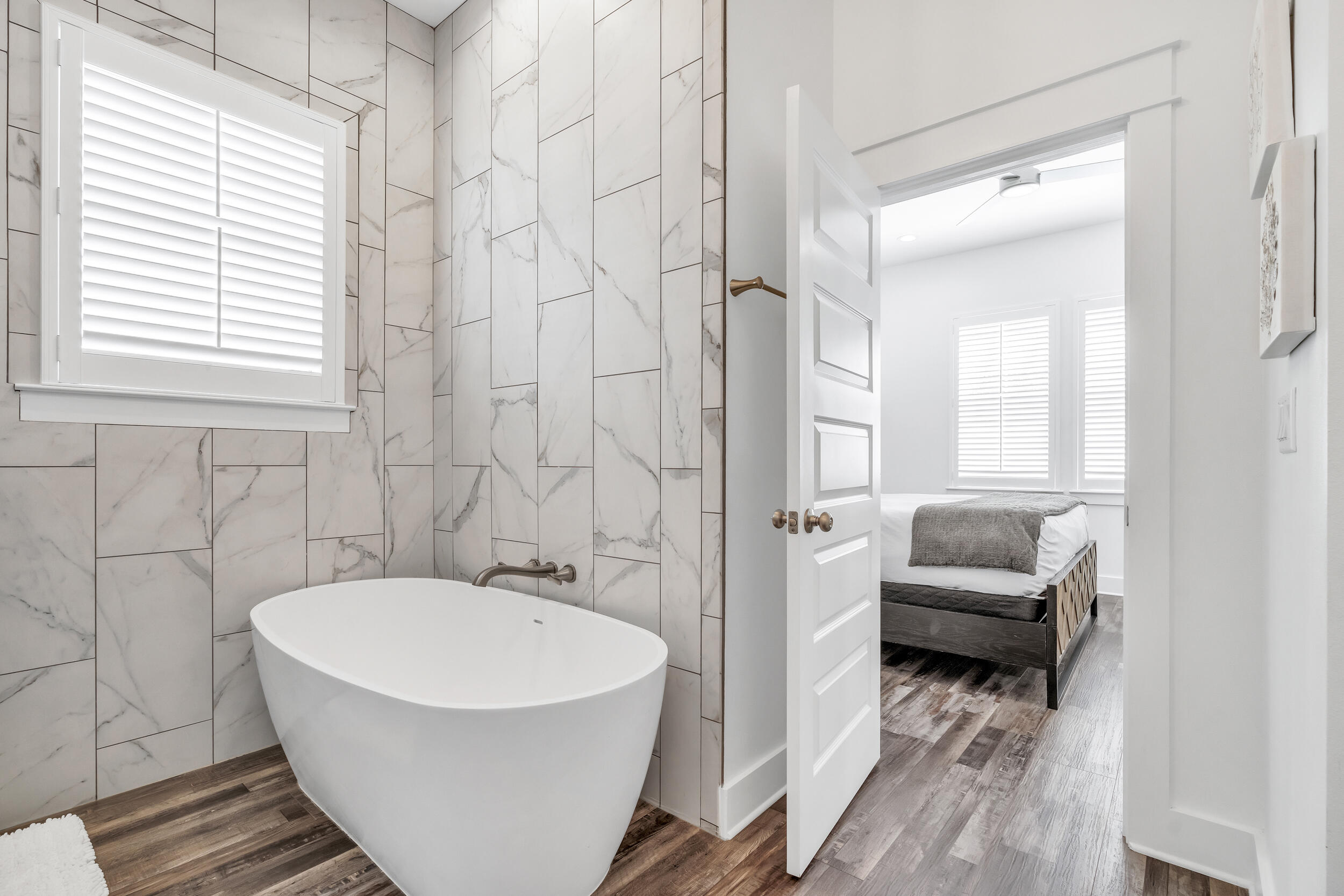 88 Pompano Street Destin, FL 32541 - Photo 14 of 109 En suite Primary Bathroom