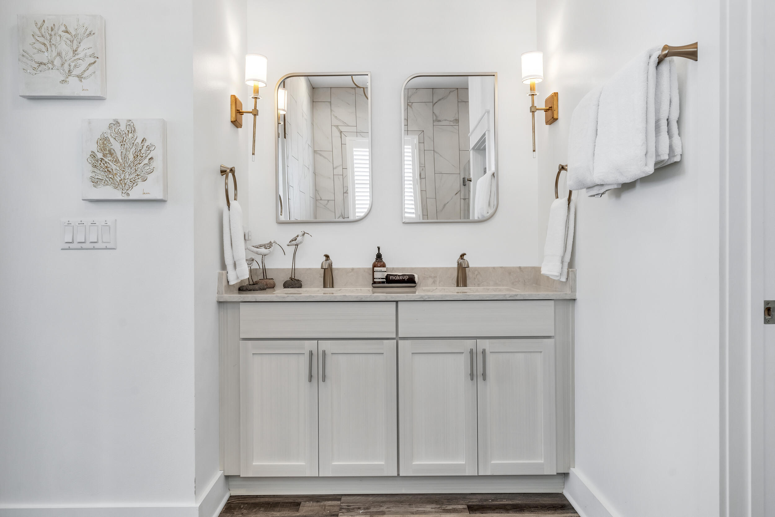 88 Pompano Street Destin, FL 32541 - Photo 16 of 109 En suite Primary Bathroom