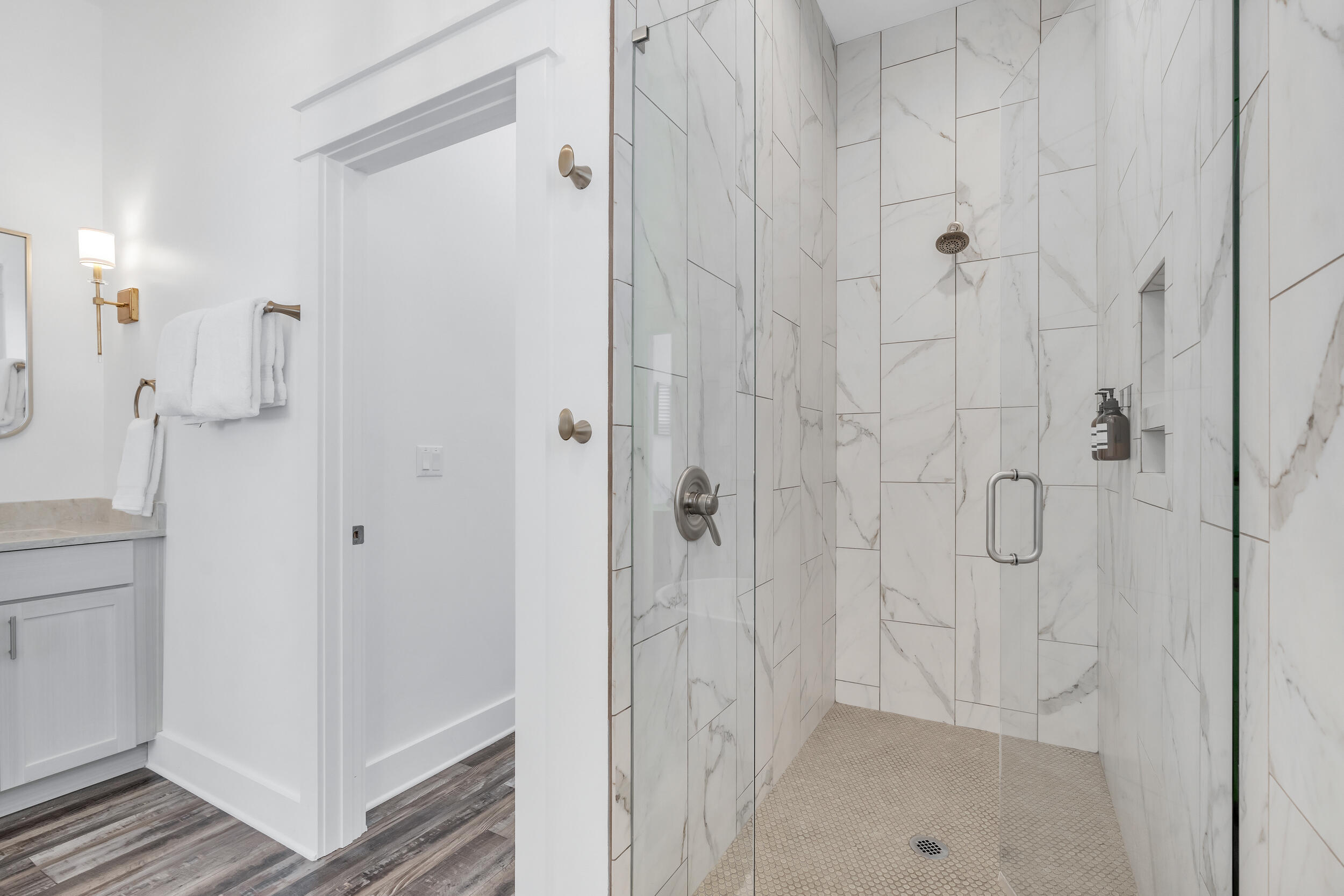 88 Pompano Street Destin, FL 32541 - Photo 17 of 109 En suite Primary Bathroom