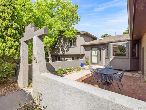 $567,900 | 49 South Acacia Drive, Pueblo West, CO 81007