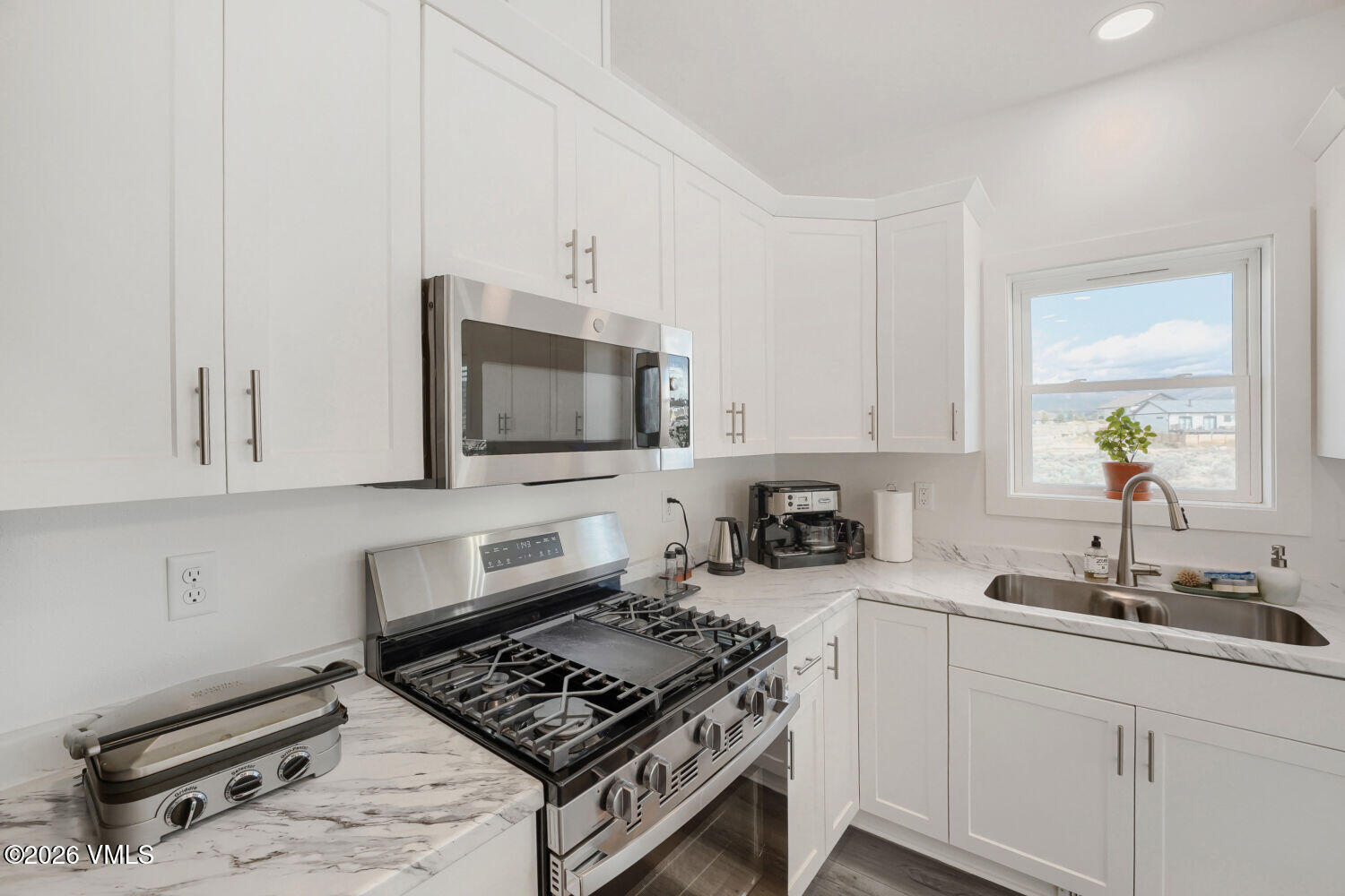 465 Blackhawk Road Gypsum, CO 81637 - Photo 12 of 28 465 Blackhawk Rd - Web Quality - 019 - 1