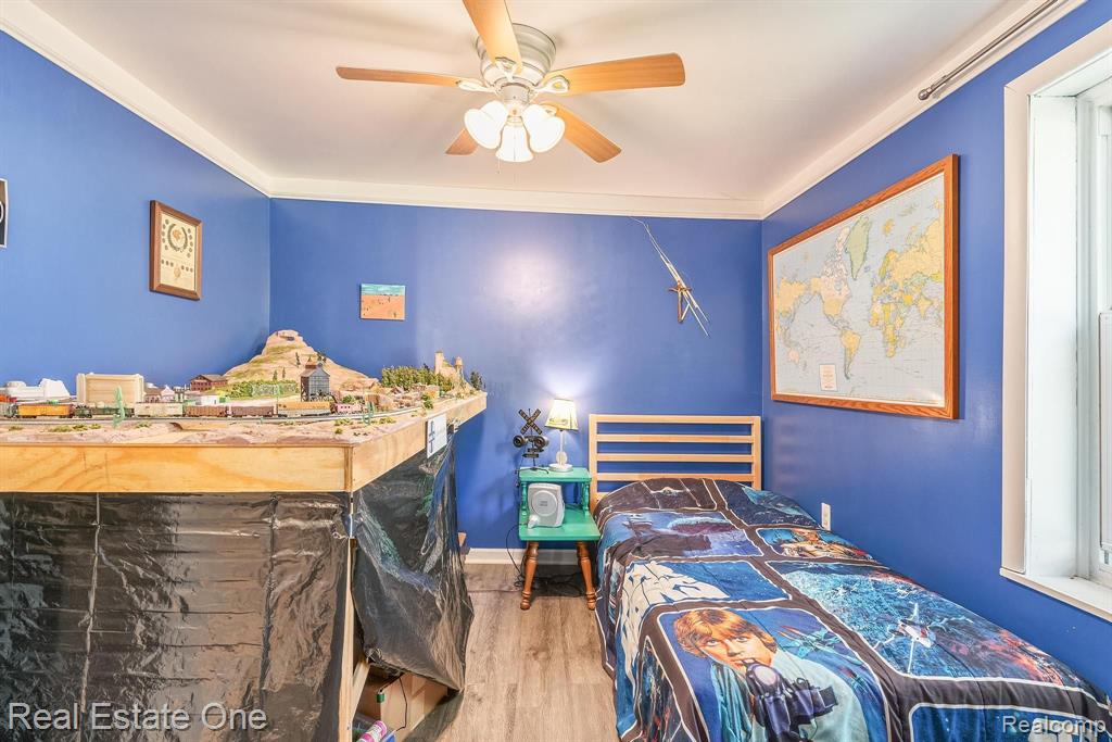 26393 Power Road Farmington Hills, MI 48334 - Photo 29 of 37