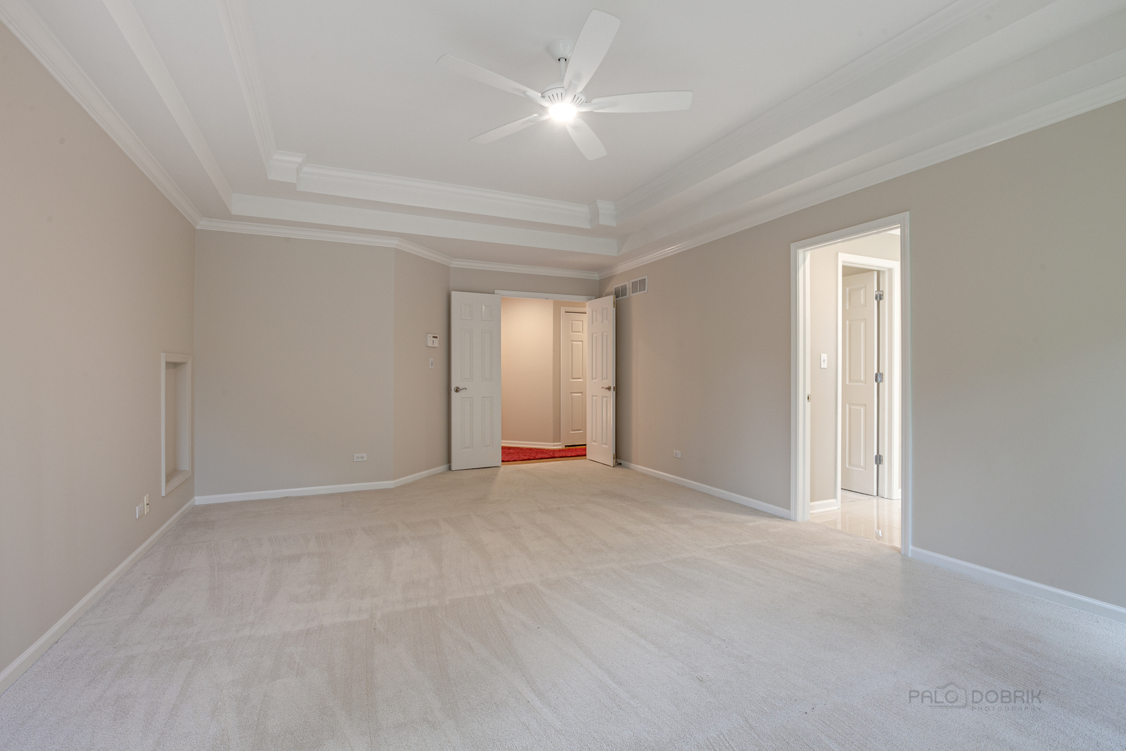 1127 South Ridge Road Lake Forest, IL 60045 - Photo 18 of 35 a view of an empty room with a window