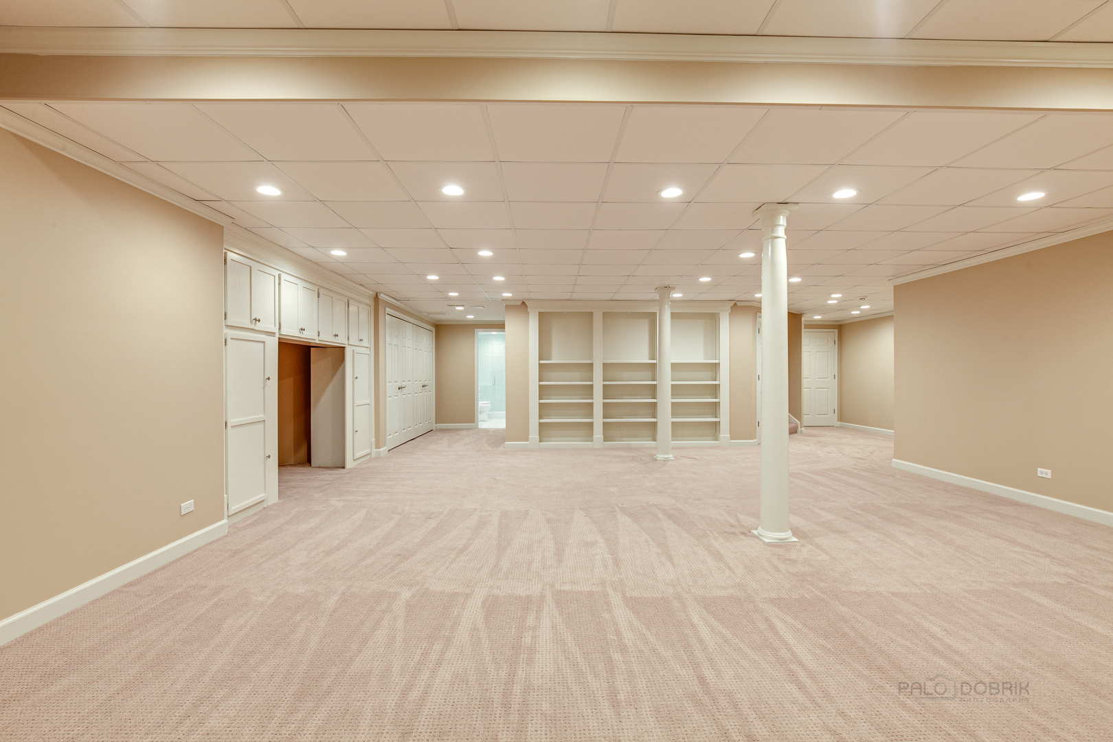 1127 South Ridge Road Lake Forest, IL 60045 - Photo 26 of 35 a view of an empty room with a window
