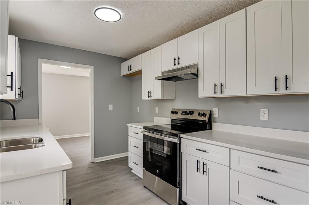 2202 East Green Drive High Point, NC 27260 - Photo 12 of 29