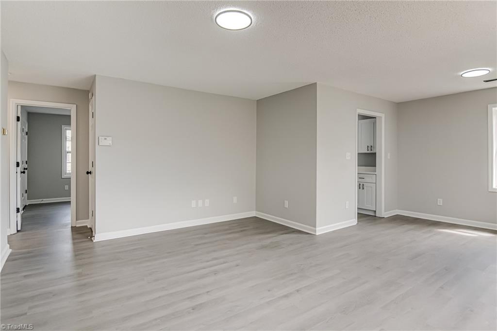 2202 East Green Drive High Point, NC 27260 - Photo 14 of 29