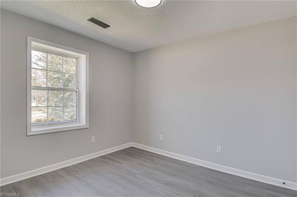 2202 East Green Drive High Point, NC 27260 - Photo 19 of 29