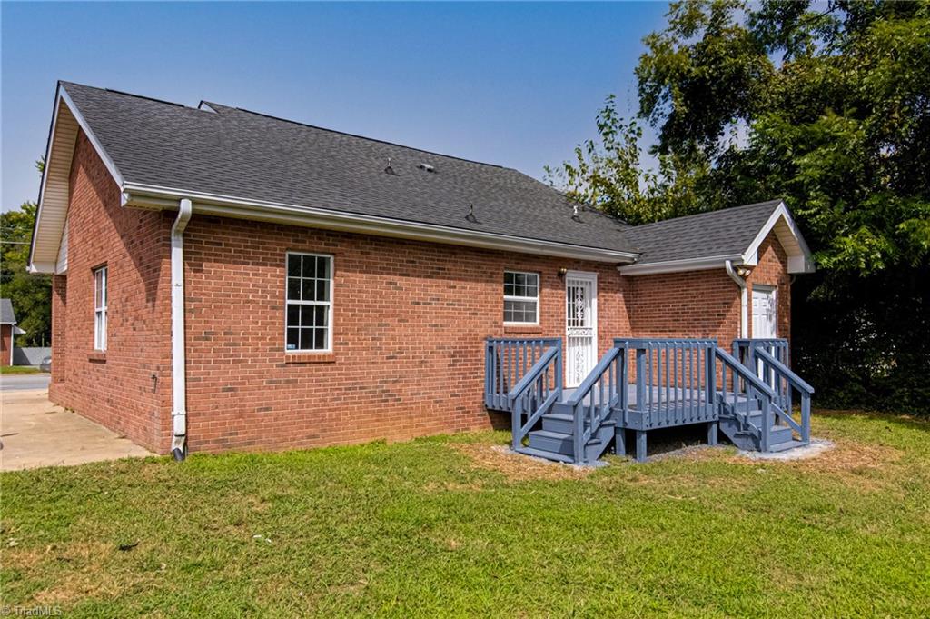 2202 East Green Drive High Point, NC 27260 - Photo 26 of 29