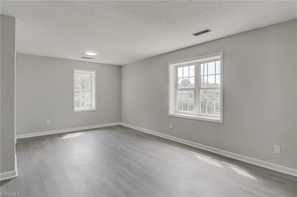 2202 East Green Drive High Point, NC 27260 - Photo 3 of 29