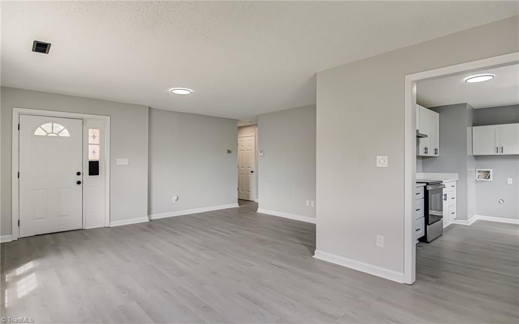 2202 East Green Drive High Point, NC 27260 - Photo 5 of 29