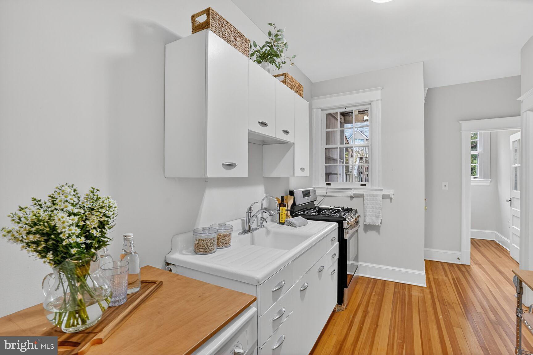 4214 37th Street Northwest Washington, DC 20008 - Photo 13 of 41 a view of a room with gym equipment