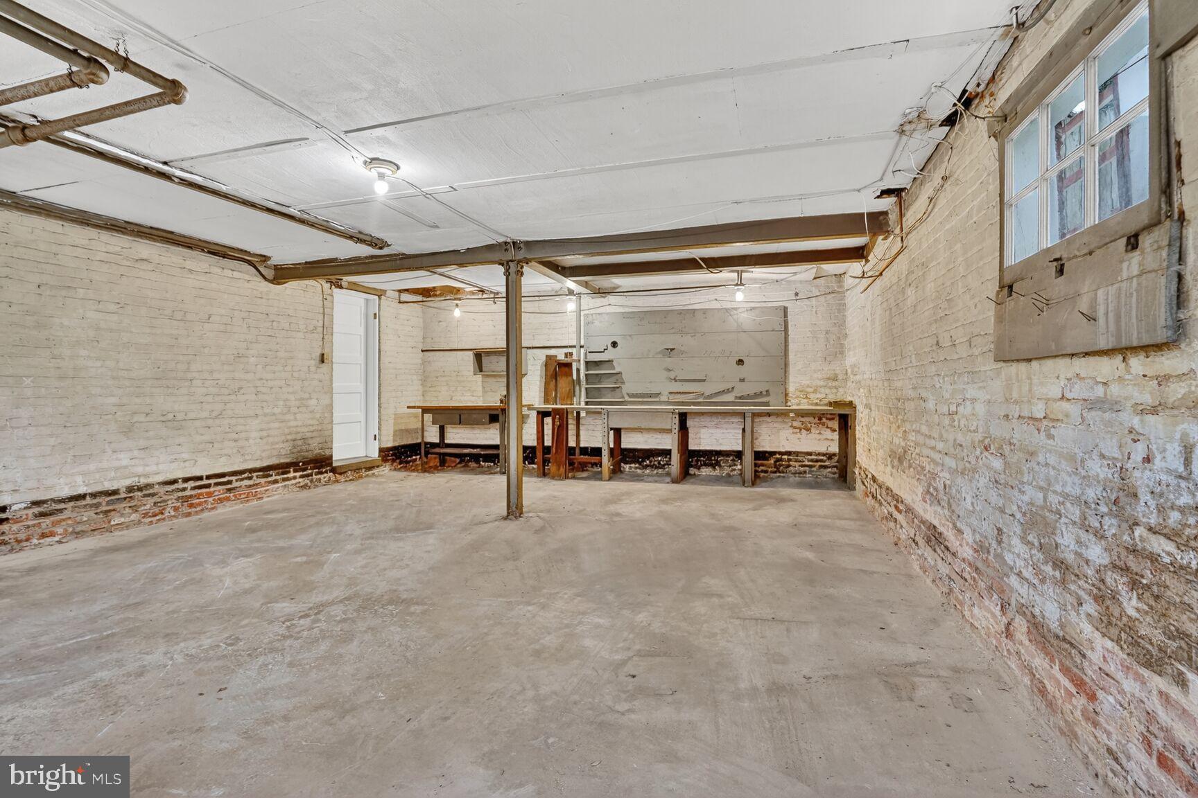 4214 37th Street Northwest Washington, DC 20008 - Photo 31 of 41 a view of an empty room