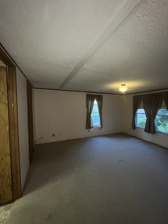 72 Champagne Road Gardner, MA 01440 - Photo 14 of 20