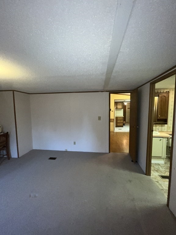 72 Champagne Road Gardner, MA 01440 - Photo 15 of 20