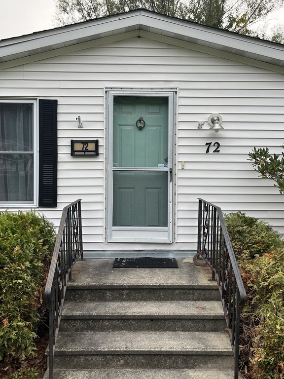 72 Champagne Road Gardner, MA 01440 - Photo 3 of 20