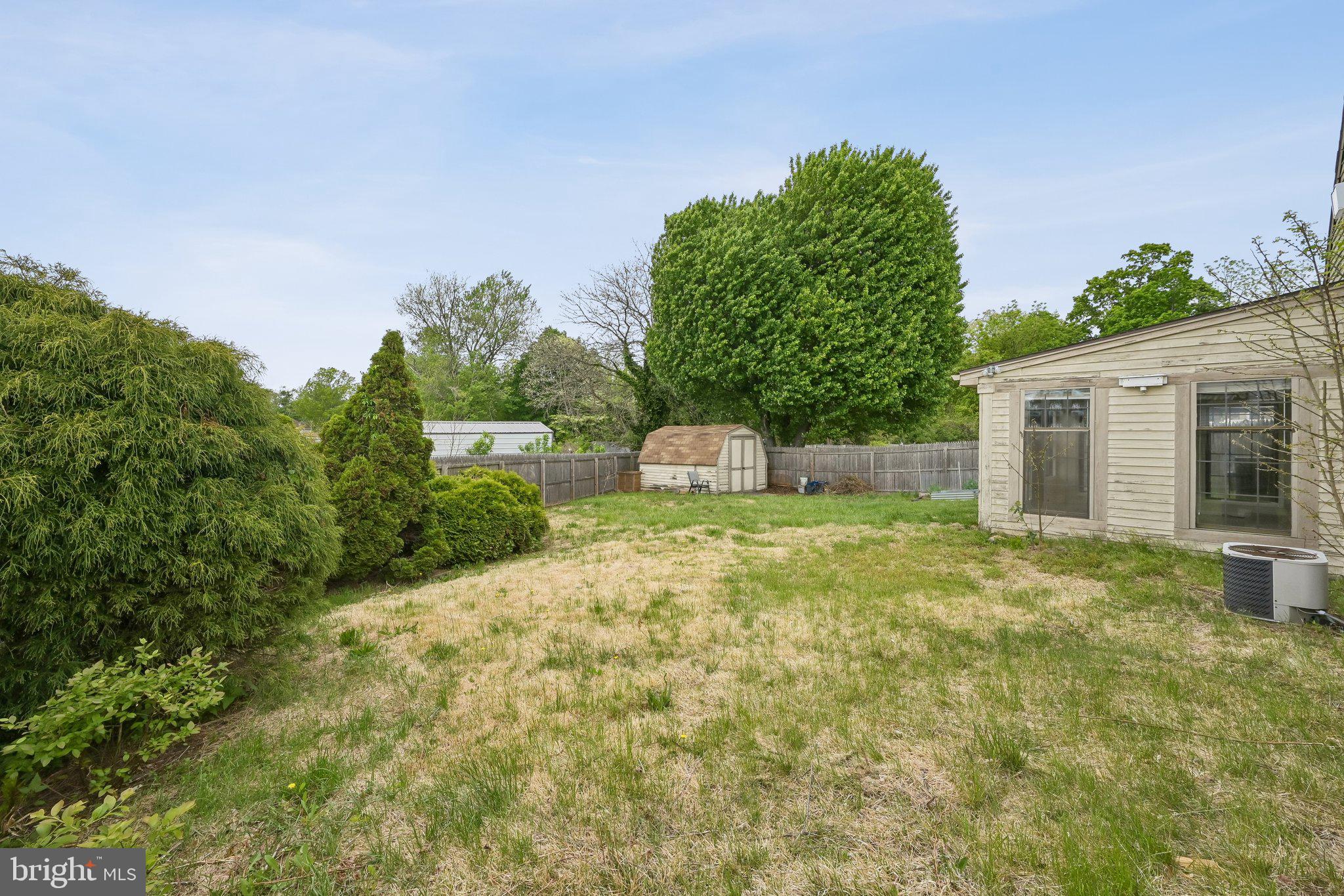 196 Tansboro Road Berlin, NJ 08009 - Photo 6 of 25 Back yard